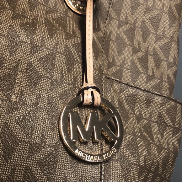 Sally 2 in 1 Logo and Faux Leather Tote Bag - Picture 6 of 9